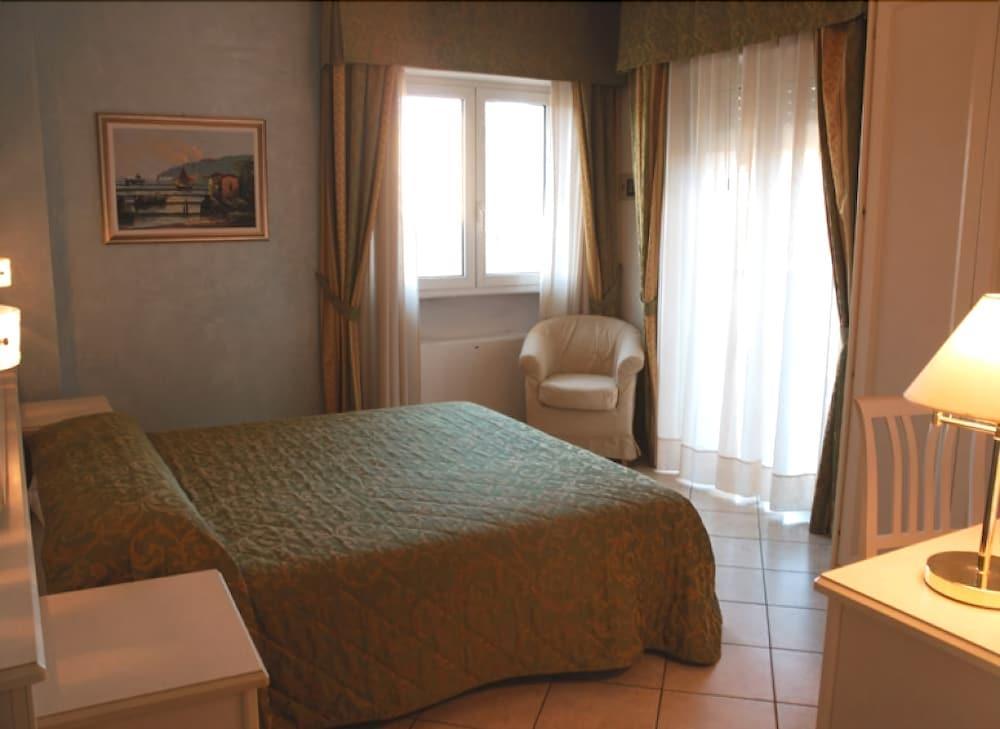 Hotel Residence Veliero Riccione Exteriér fotografie