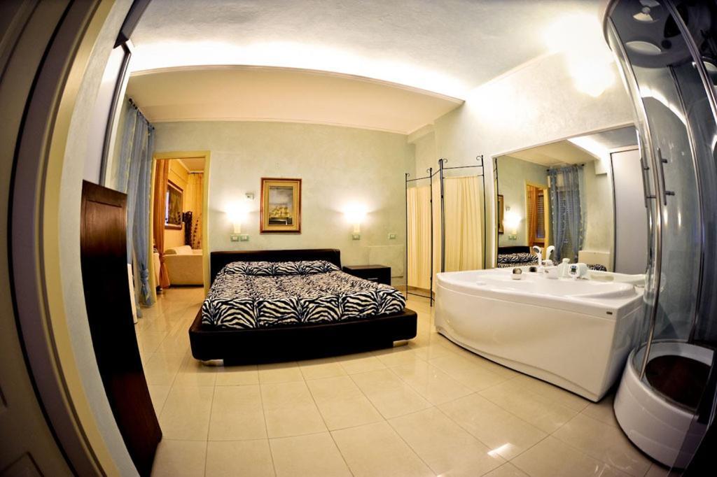 Hotel Residence Veliero Riccione Pokoj fotografie