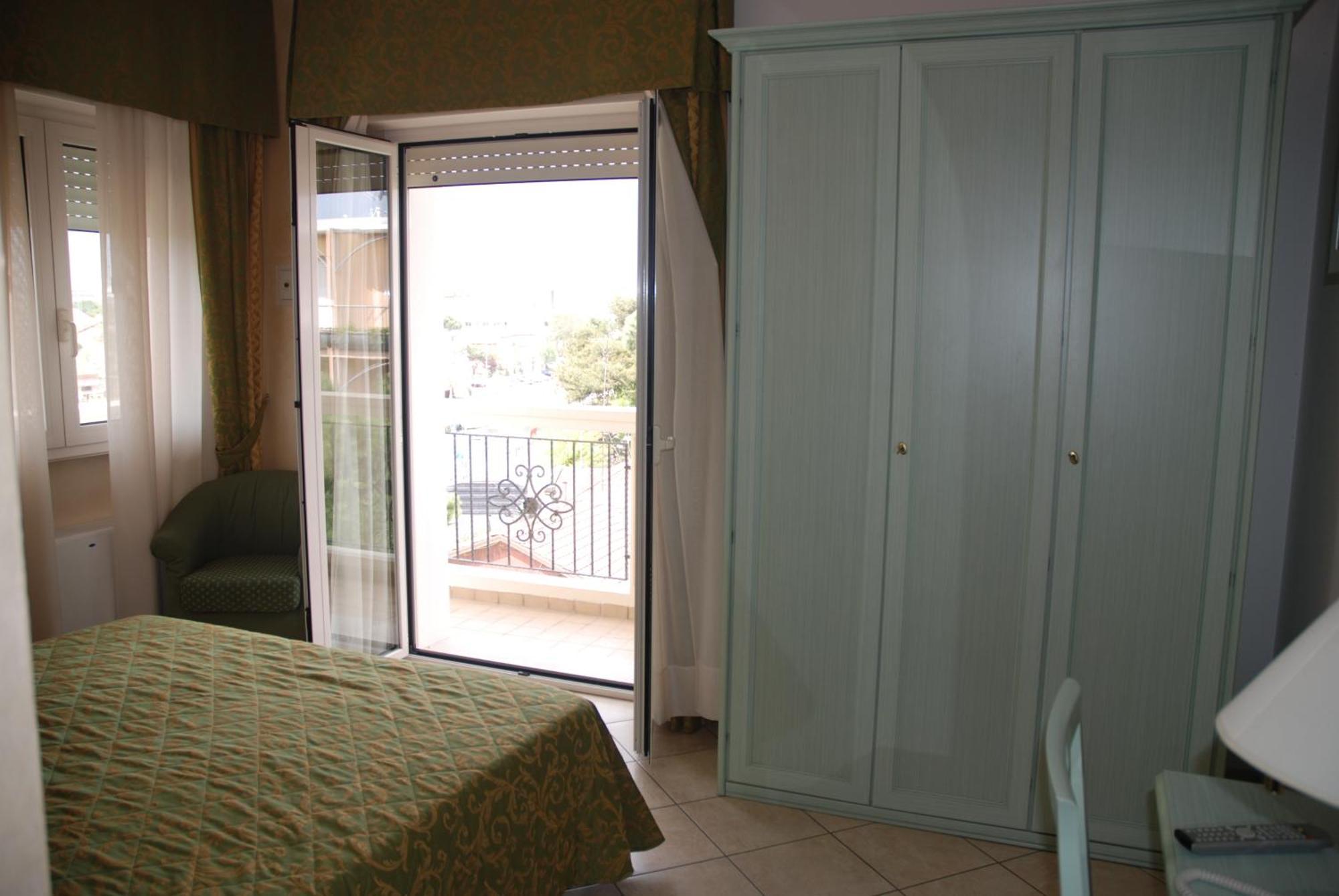 Hotel Residence Veliero Riccione Exteriér fotografie